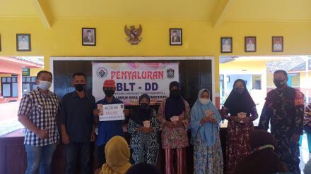 Penyaluran BLT DD Desa Labruk Kidul